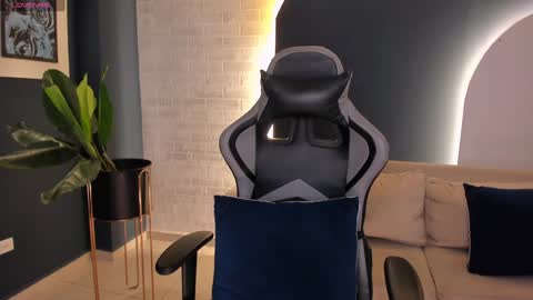 Snapshot of ellaclark chatting on January 19, 2025, 11:34 am EllaClark online show from January 19, 2025, 11:34 am