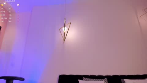 Snapshot of ellaclark chatting on January 24, 2025, 1:24 am EllaClark online show from January 24, 2025, 1:24 am