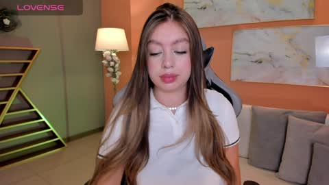 Snapshot of ellaclark chatting on February 5, 2025, 6:37 pm EllaClark online show from February 5, 2025, 6:37 pm