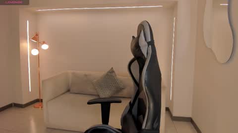 Snapshot of ellaclark chatting on September 17, 2025, 7:04 pm EllaClark online show from September 17, 2025, 7:04 pm