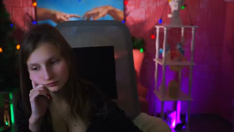 Ella online show from January 3, 2025, 2:51 pm