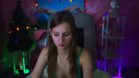 Ella online show from January 7, 2025, 2:51 pm