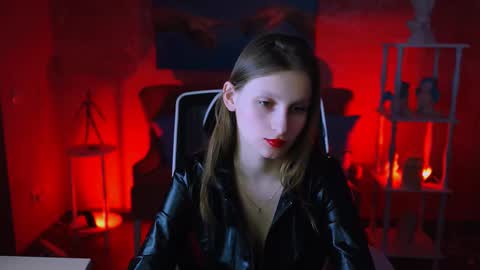 Ella online show from February 22, 2025, 1:02 pm