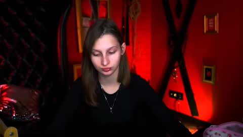 Ella online show from November 9, 2025, 10:13 am