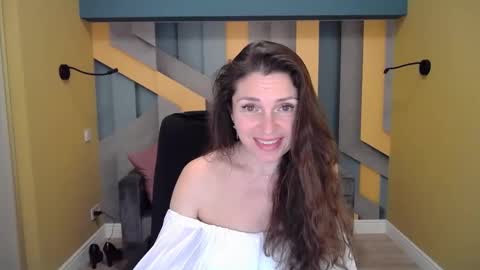 EllaLongs online show from January 5, 2025, 3:34 pm