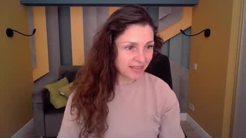 EllaLongs online show from April 1, 2026, 11:33 am