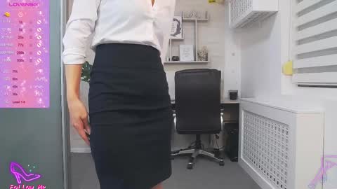            online show from February 19, 2025, 2:12 pm