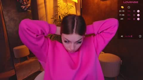 Snapshot of ellamilla chatting on January 5, 2025, 5:20 am ellamilla online show from January 5, 2025, 5:20 am