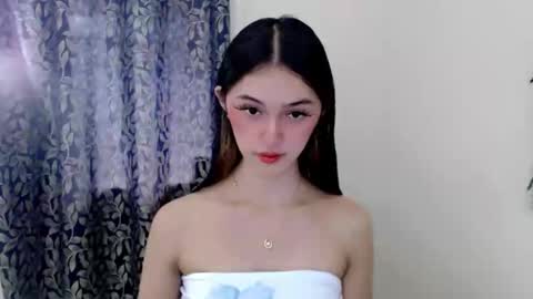 Snapshot of ellamiller69 chatting on September 15, 2025, 10:32 pm ELLA online show from September 15, 2025, 10:32 pm