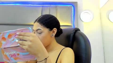 Ella Sanders online show from March 7, 2026, 2:58 pm