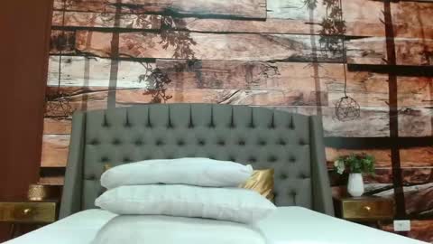 Elle online show from February 9, 2025, 5:40 am