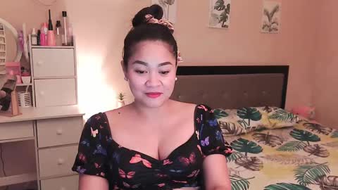 Snapshot of elleelle123 chatting on December 11, 2024, 3:26 pm Ann online show from December 11, 2024, 3:26 pm