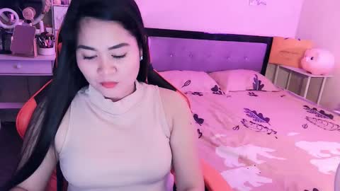 Snapshot of elleelle123 chatting on October 2, 2025, 1:40 pm Ann online show from October 2, 2025, 1:40 pm