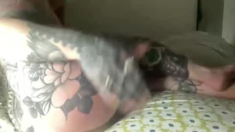 ellehendrix online show from March 15, 2026, 4:40 am