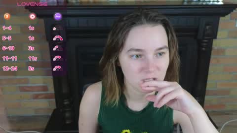 Snapshot of ellie_babyy chatting on June 22, 2026, 7:05 am Ellie online show from June 22, 2026, 7:05 am