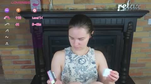 Snapshot of ellie_babyy chatting on July 1, 2026, 9:44 am Ellie online show from July 1, 2026, 9:44 am