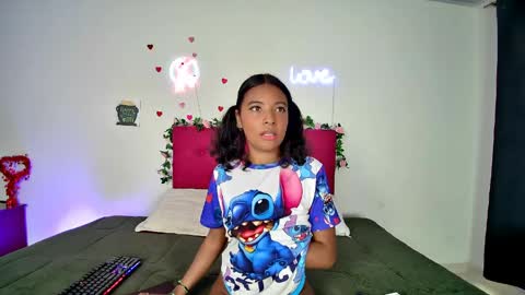 ellie_cute7 online show from May 6, 2026, 7:41 pm