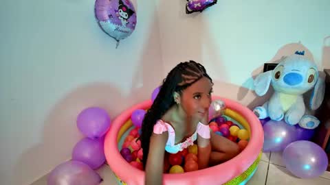 ellie_cute7 online show from June 15, 2026, 7:38 pm