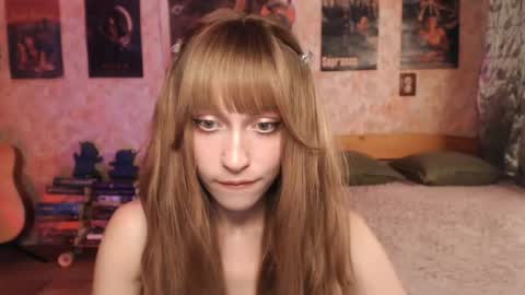 Snapshot of ellie_friendly chatting on July 7, 2026, 12:46 am ellie_friendly online show from July 7, 2026, 12:46 am