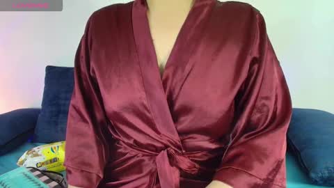 elliee1 online show from September 23, 2025, 12:08 pm