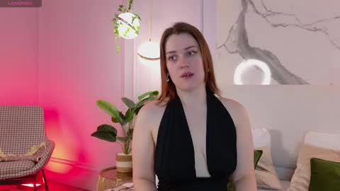 elliegarson__ online show from March 7, 2026, 5:32 pm