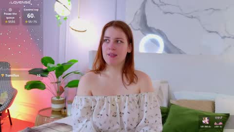 elliegarson__ online show from June 1, 2026, 5:25 pm