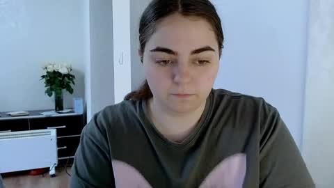 Ellie online show from April 28, 2026, 6:51 am