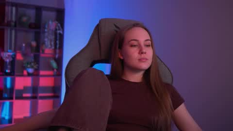 Elin online show from January 15, 2026, 11:59 am