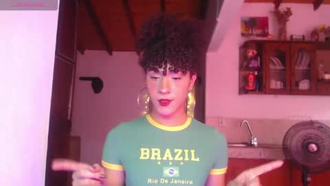 Snapshot of ellis_flowers chatting on August 3, 2026, 8:01 pm . online show from August 3, 2026, 8:01 pm