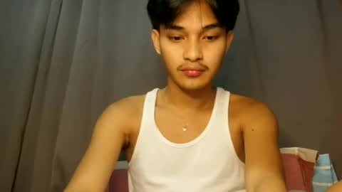 Snapshot of ellorrey chatting on July 6, 2026, 10:45 am ELLORREY online show from July 6, 2026, 10:45 am