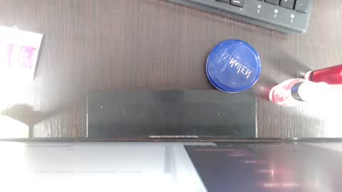 Elly online show from January 7, 2025, 3:23 pm