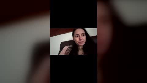 Snapshot of ellyadavis chatting on November 28, 2025, 7:33 am ellyadavis online show from November 28, 2025, 7:33 am