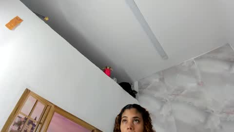 ellybloom online show from May 7, 2026, 1:38 pm