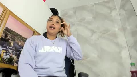 ellybloom online show from May 18, 2026, 1:50 pm