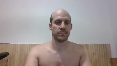 Mati Restrepo online show from March 8, 2026, 12:30 am