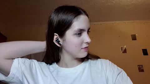 Snapshot of elmeraurora chatting on February 25, 2026, 2:27 pm Kate online show from February 25, 2026, 2:27 pm