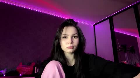 Tiny online show from March 4, 2026, 9:37 am