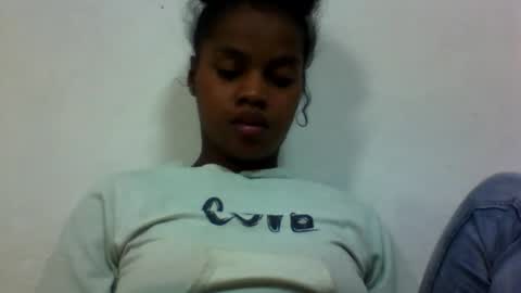 elodie228680 online show from June 9, 2026, 6:08 pm