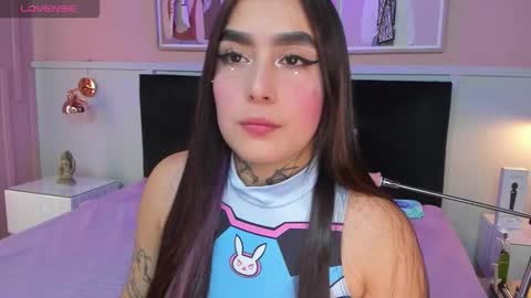 Elodie  online show from September 25, 2025, 12:53 pm