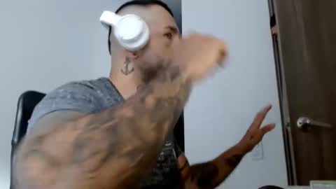 elosocazador online show from January 20, 2025, 12:18 pm