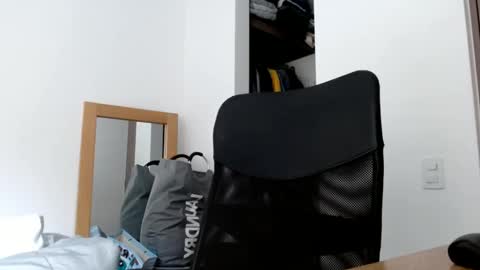 elosocazador online show from February 3, 2025, 7:10 pm