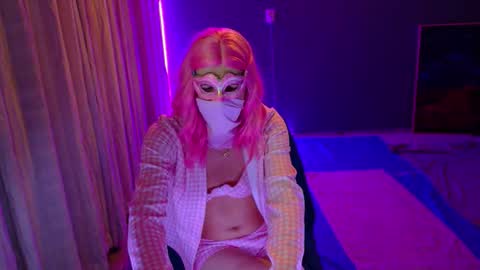 Snapshot of elowenstarshade chatting on September 10, 2025, 8:20 pm ElowenStarshade online show from September 10, 2025, 8:20 pm