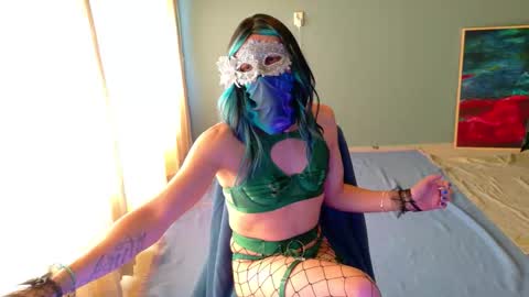 Snapshot of elowenstarshade chatting on September 15, 2025, 12:38 pm ElowenStarshade online show from September 15, 2025, 12:38 pm