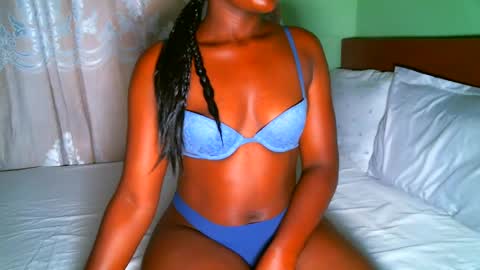 Elphaba online show from March 3, 2025, 7:32 am