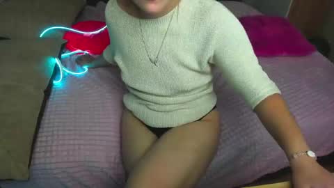 Elsa  online show from February 18, 2025, 9:32 am