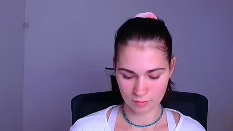 Snapshot of elsa_mur chatting on December 8, 2024, 10:36 pm Elsa online show from December 8, 2024, 10:36 pm