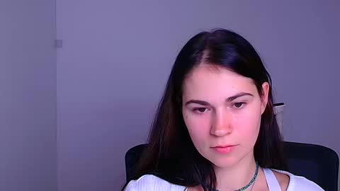 Snapshot of elsa_mur chatting on December 9, 2024, 1:40 am Elsa online show from December 9, 2024, 1:40 am