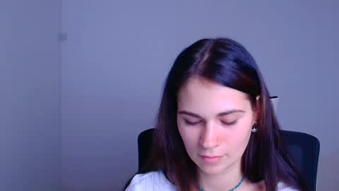 Snapshot of elsa_mur chatting on December 20, 2024, 10:22 pm Elsa online show from December 20, 2024, 10:22 pm