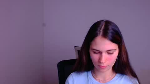 Snapshot of elsa_mur chatting on January 7, 2025, 7:38 pm Elsa online show from January 7, 2025, 7:38 pm