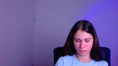 Snapshot of elsa_mur chatting on January 19, 2025, 10:49 pm Elsa online show from January 19, 2025, 10:49 pm